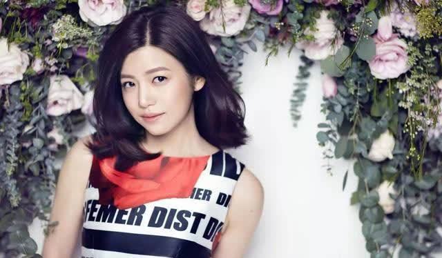 健身 陈妍希努力健身,再坚持不懈的努力后,获得了自己满意的收获