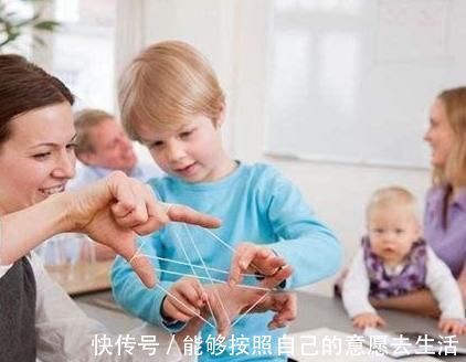 心理状态|爱看电视与否,其实关乎孩子的心理和智力,你家娃爱看电视吗?