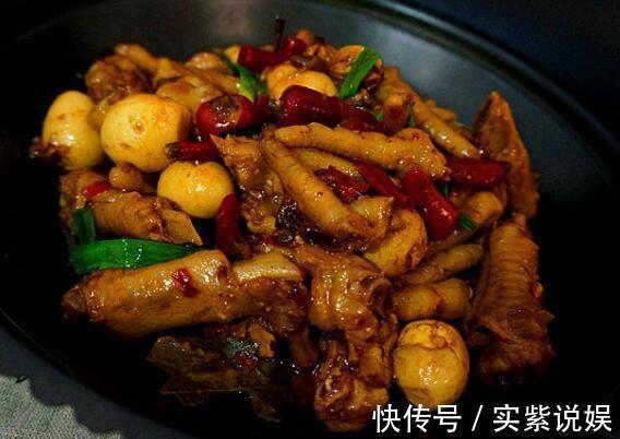 翻炒均匀|美食推荐红烧鱼块,黄焖鸡,香辣鸡爪,香菇豆腐的做法