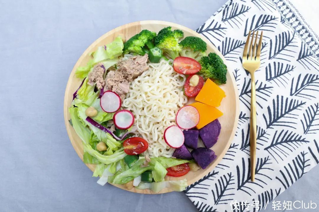 饥饿|体重过百的女生,睡前坚持3件事,第二天起床,体重降低0.1-0.2kg!