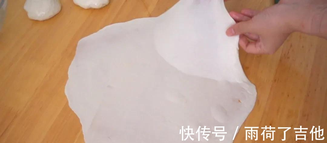 4种材料，不发酵，不用烤箱，自制起酥煎饼，香喷喷的面食！