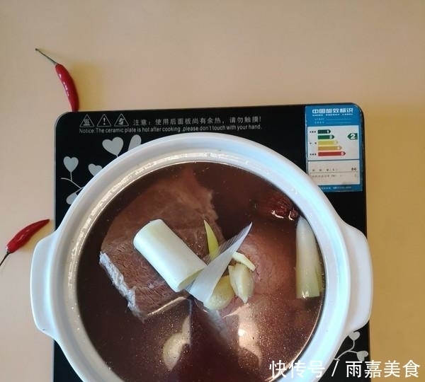 牛肉和它天生一对,外面卖上百元一斤,家里再穷也要买,孩子要吃