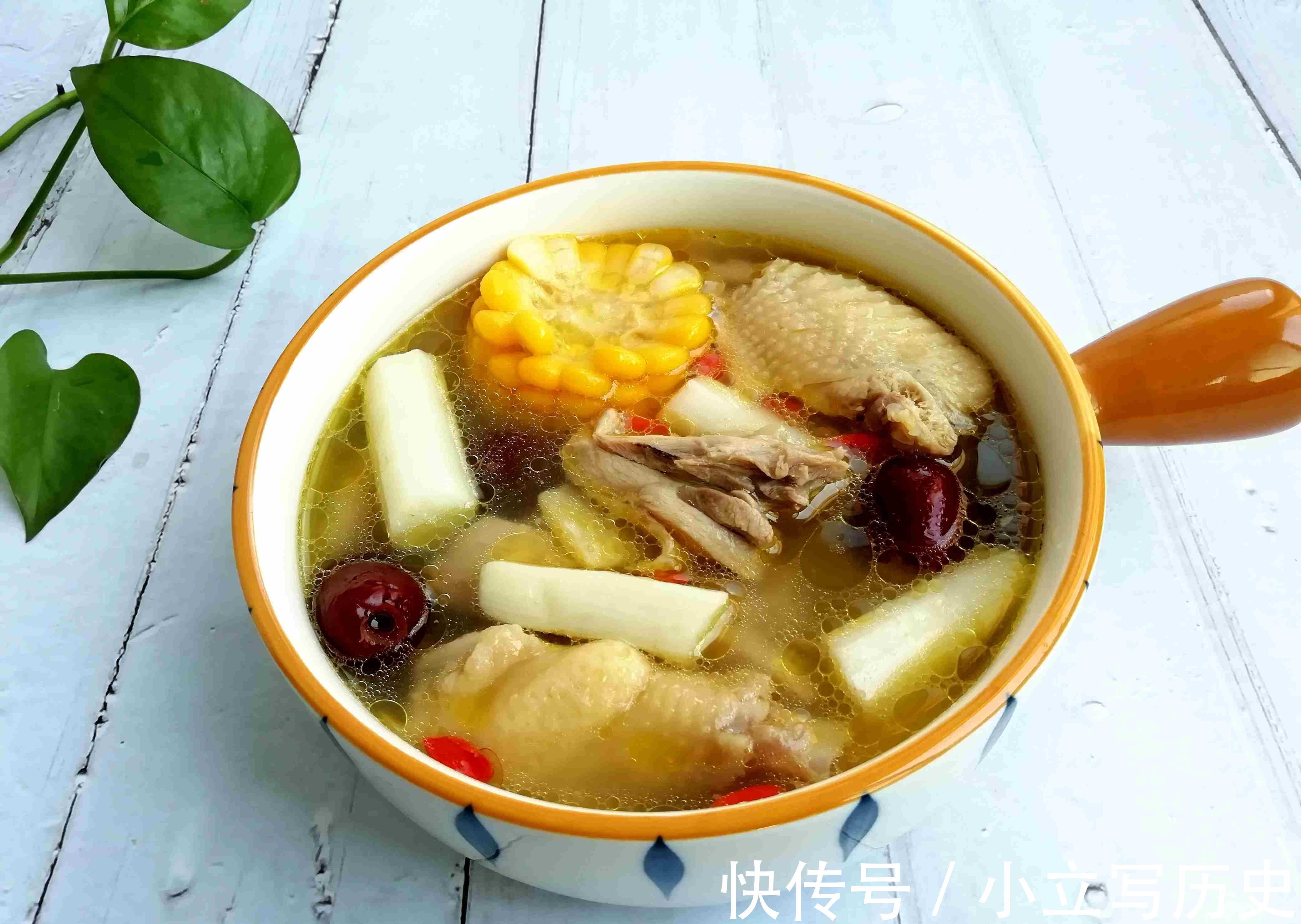 红枣|冬天进补常给孩子喝此汤,增强免疫力强健身体不感冒,再贵也别省