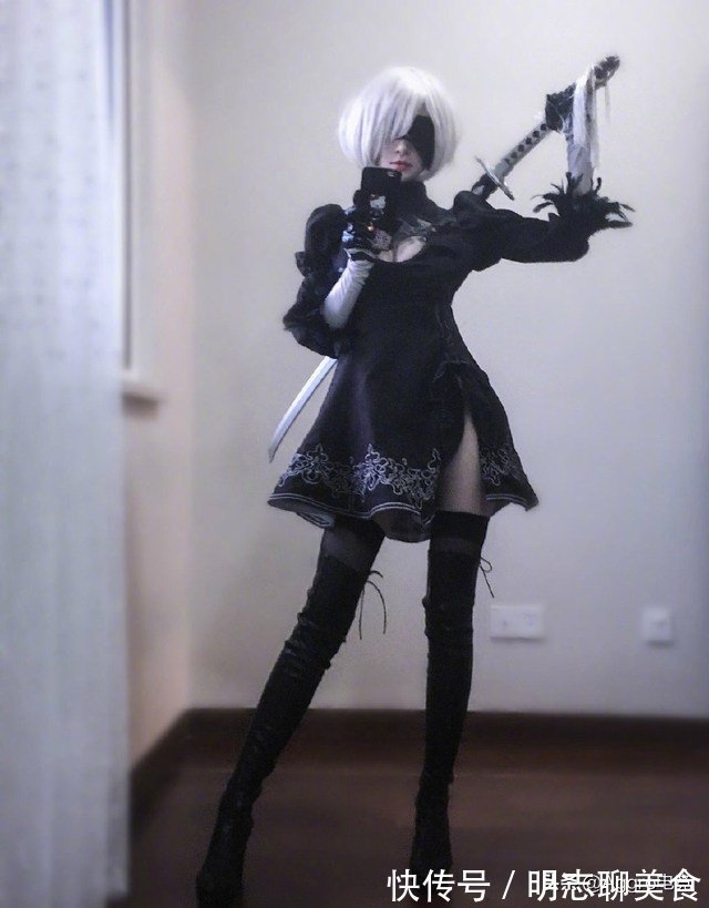 一山不容二虎|腐团儿真的比不了,魔王Cos明日香,还原度比原著还高?