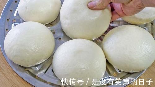 馒头|馒头教你这样做,不用酵母不加水,个个蓬松不塌陷,撕着吃更过瘾