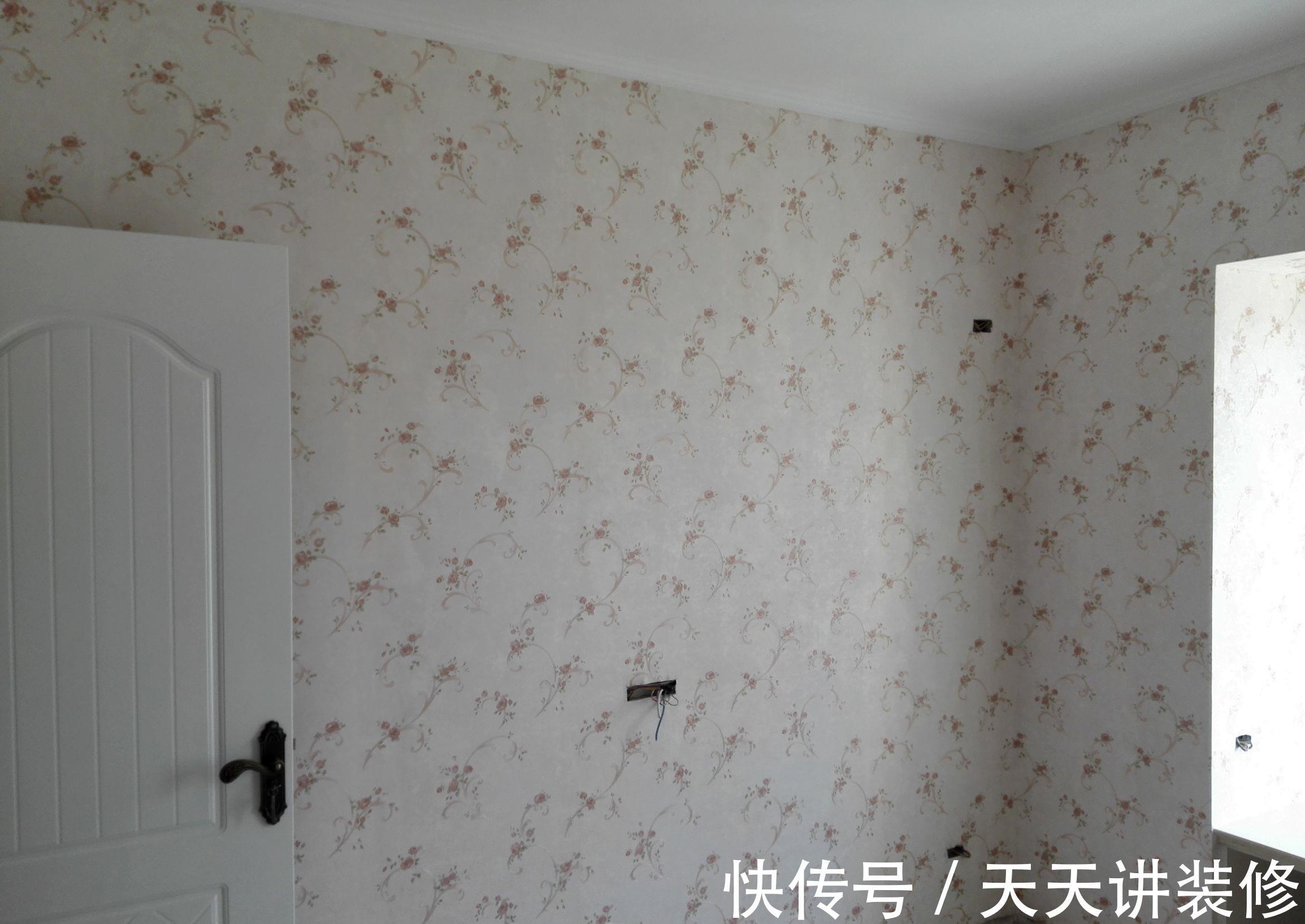 壁纸|装修中的新房，基本已经成型，电视背景墙贴完壁纸好后悔