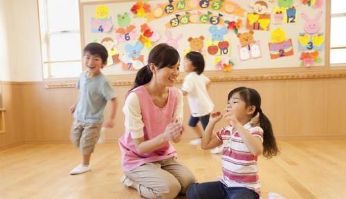 粑粑|为啥大多数孩子讨厌在幼儿园“拉粑粑”?孩子不肯说,家长得知道