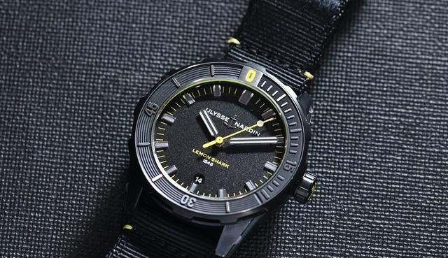 机芯|心系海洋 品鉴雅典柠檬鲨潜水表