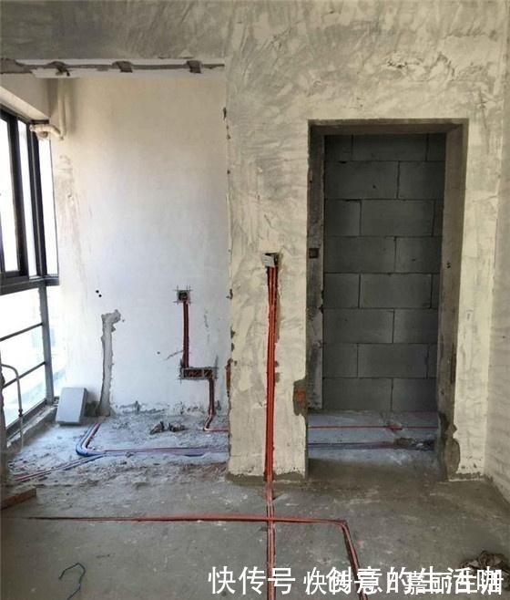石膏封|水电改完封槽,用水泥封还是石膏封听完老师傅分析,不再纠结!