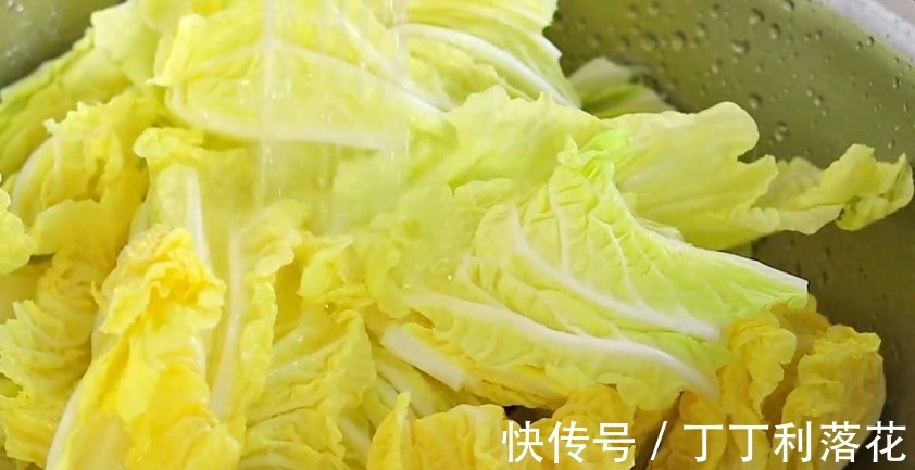 为啥你做的“乾隆白菜”不脆大厨揭秘饭店配方,看完你也学得会!