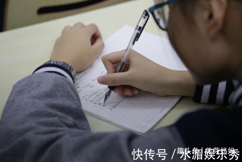 父母|“儿子,其实你得了白血病,中考没敢告诉你”“妈,我知道”