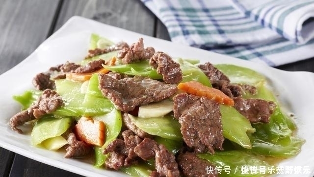 今年三伏40天，高温出汗多，常给家人吃这4道菜，消暑气，营养高