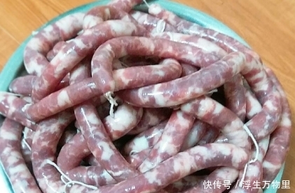 想吃腊肠自己灌，方法和比例教给你，做好咸香入味，嚼劲十足！