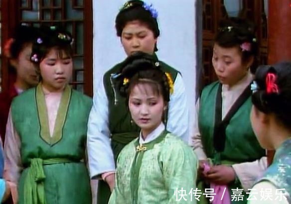 薛宝钗&红楼梦中,她的形象完美,曹雪芹把优秀女人良好品质都给了她