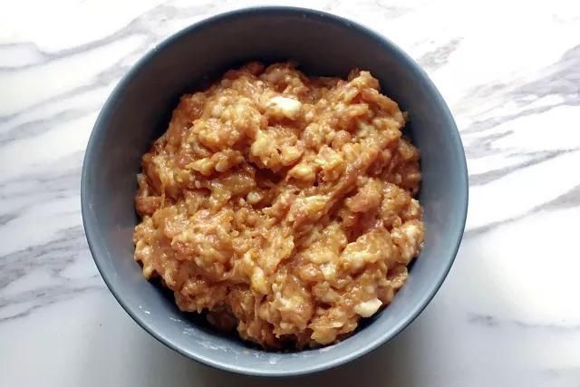 燕阵|趣味早餐食谱：又大又好吃的韭菜鲜肉大馄饨