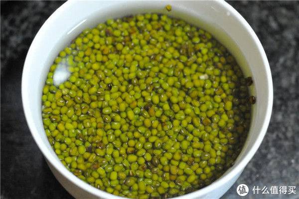 冰淇淋|夏天绿豆这样吃清凉Q弹，比冰淇淋还解渴