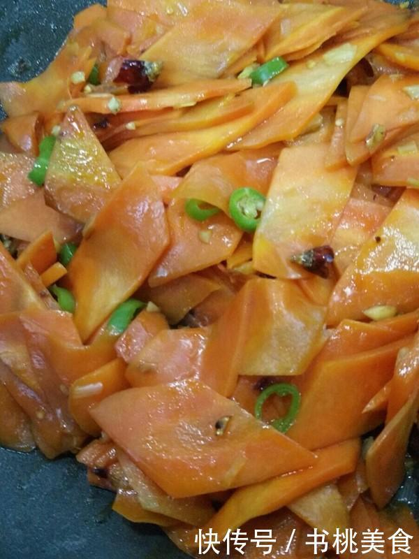 冬天维生素大补充,维生素是梨的8倍,6毛一斤真实惠,特别下饭