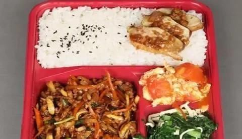 下班回家给自己做几道家常菜、十分钟制作完成、简单好做又不贵
