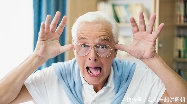 106岁老人从不失眠，身体年龄仅75岁，诀窍不是喝水运动，而是2事