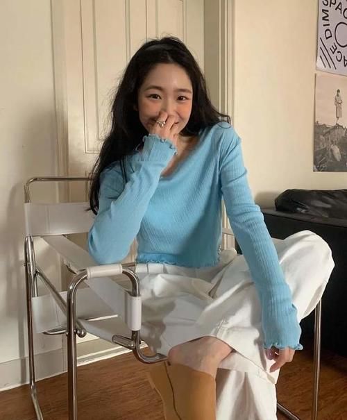 韩国姐姐这么会穿，原来运用了色彩tips，认真学起来你也能美出彩