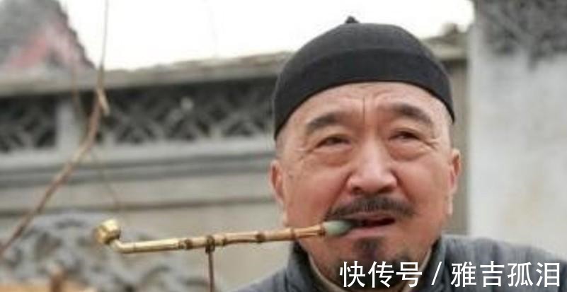 !乾隆出上联“只可叹,弯木难当顶梁柱”,刘罗锅对出绝妙下联