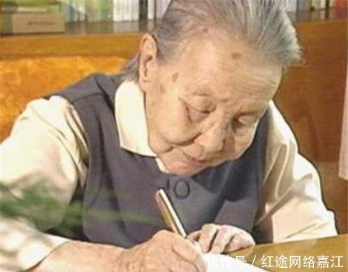 冰心|冰心去世后,在碑上写下“教子无方,枉为人表”的吴山,现怎样?