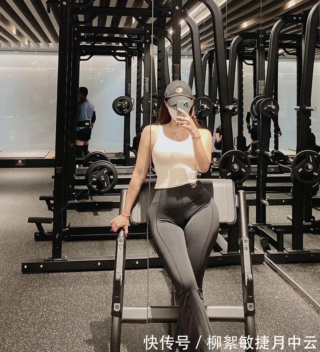 颜值|120斤健身女晒照片,颜值身材强烈反差,微胖身材真是yyds