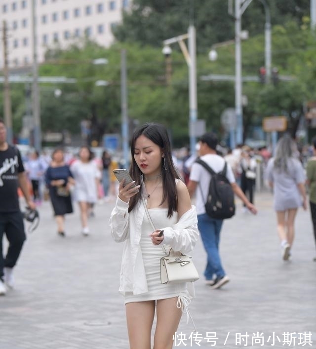 穿搭 连衣裙穿搭也可以酷酷哒,又洋气上档次,堪称示范模板