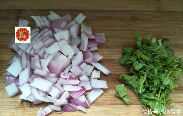 教你一道最受欢迎的下酒菜,做法很简单,有了它,喝小酒滋有味儿