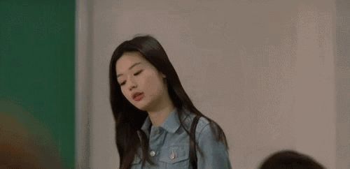 别再烫老气的卷发啦,这几款直发造型最有气质,会让你更有女神范