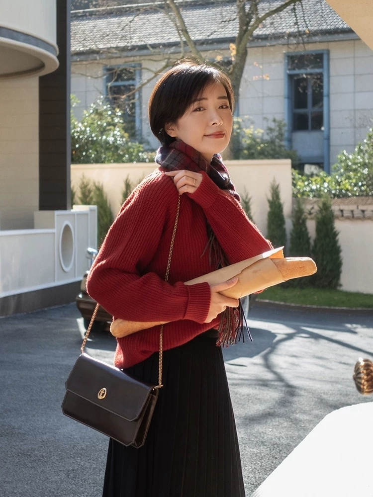 修身性 穿来穿去,还是“毛衣”最百搭,不花哨、不显胖,简约高级又时髦