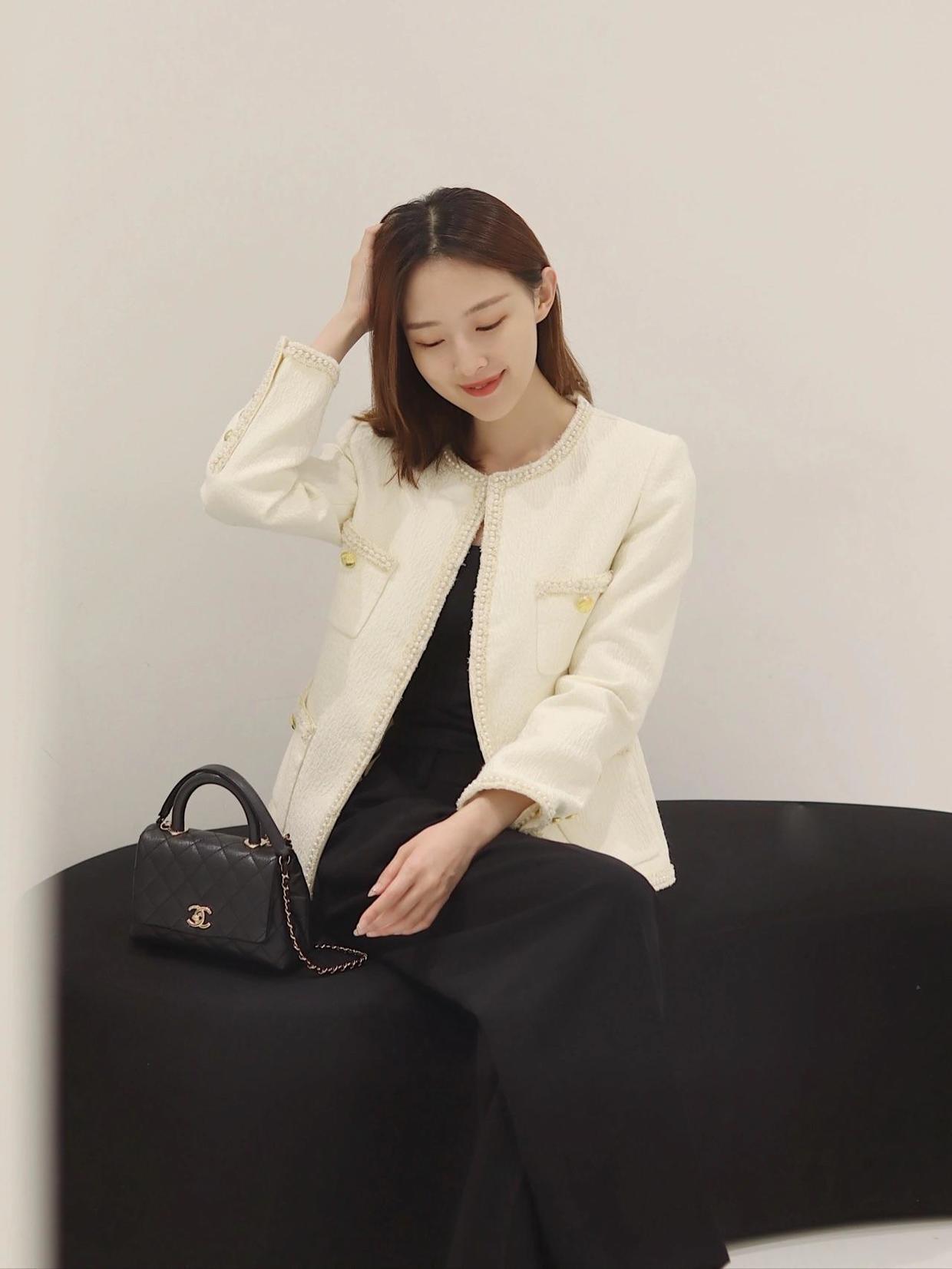 外套|30+的女性最适合短款外套,时髦精示范,学会这几个搭配方法就够