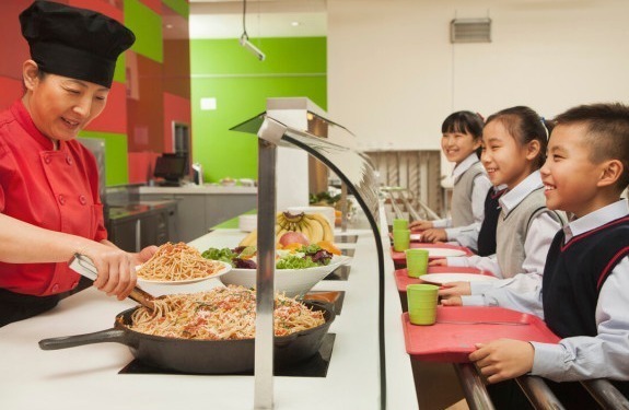 补充营养|12岁男孩半年长高10厘米,妇幼医生平时多吃2物,长个促发育