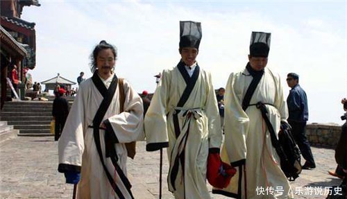 李白受嘲讽后写下一首狂诗,全文没一个脏字,却成骂人的千古绝唱