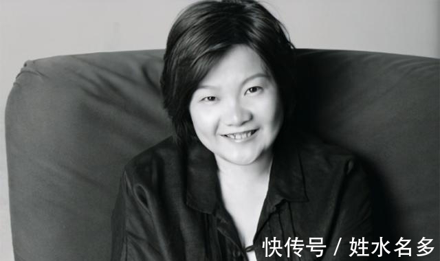 洪晃@洪晃:女人没睡过男人算白活,睡1个算亏本,5-10个才够本