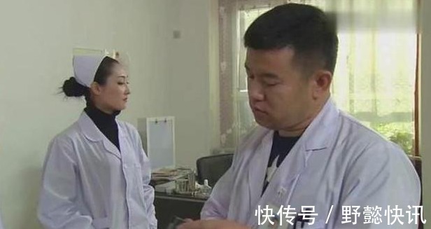 丈夫|90后宝妈顺产时疼得大叫,陪产丈夫直接扇一巴掌,医生你出去