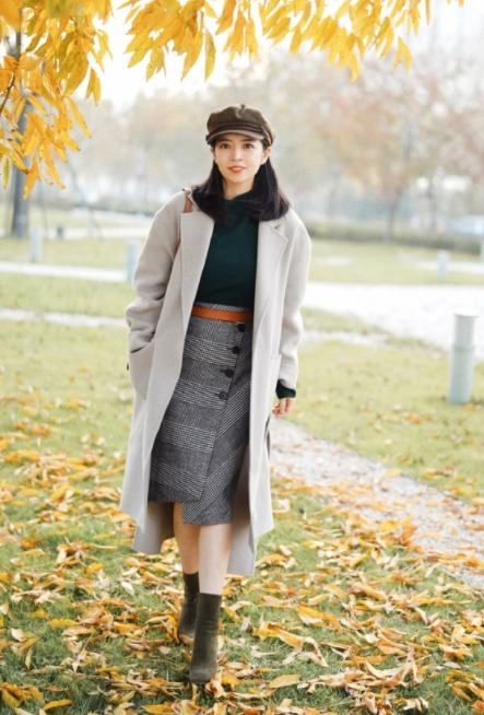 穿搭|三木时尚博主冬季穿搭指南!大衣搭配针织衫和半身裙,高级优雅!