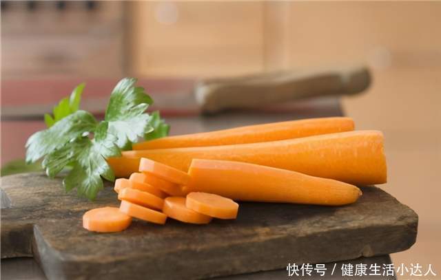 女人|女人明明绝经了,却很年轻不“显老”?4个习惯是“法宝”