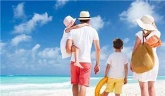 商场|萌娃商场认错妈,抱着不松手,结果亲妈出现一脸懵,下一秒萌化了