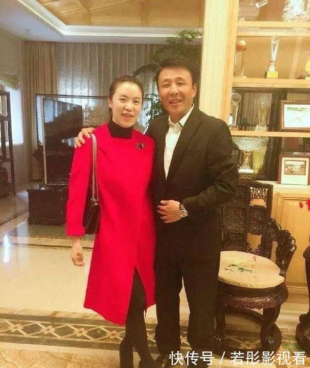 郭斌|王楠从澡堂出来,郭斌对刘国梁说:这是王楠吗?咋跟电视里不一样