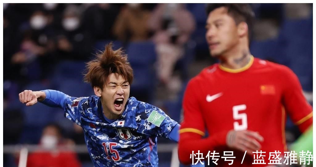 国足|董路解说国足0-2日本太煎熬了!看比赛很难受,想台词儿更难!