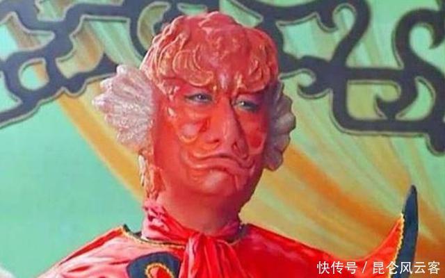 惊慌失措|金鱼精下界为妖,观音菩萨为啥那么惊慌失措?你看她在担忧什么