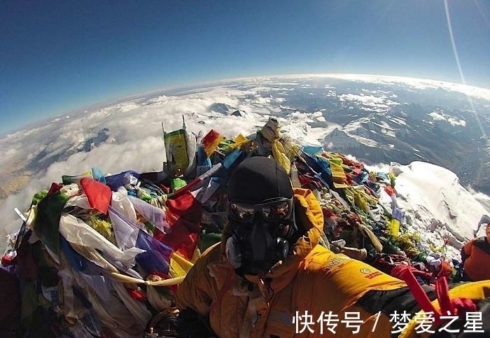 矿泉水瓶|25张罕见的照片,现代战舰的底部太科幻,好像动画片里的飞船