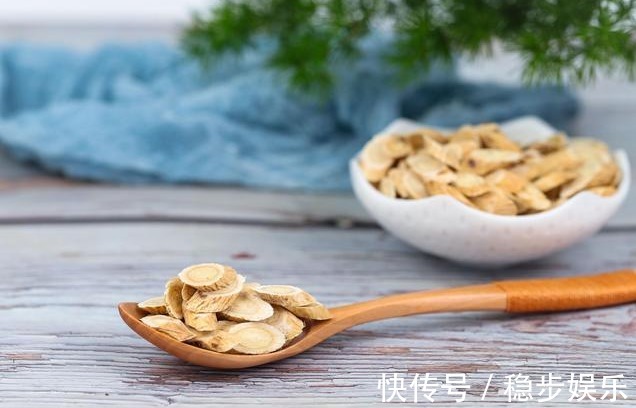 搭档|黄芪的最佳搭档揭秘,泡水喝,祛湿排寒,肝肾兴许报答你