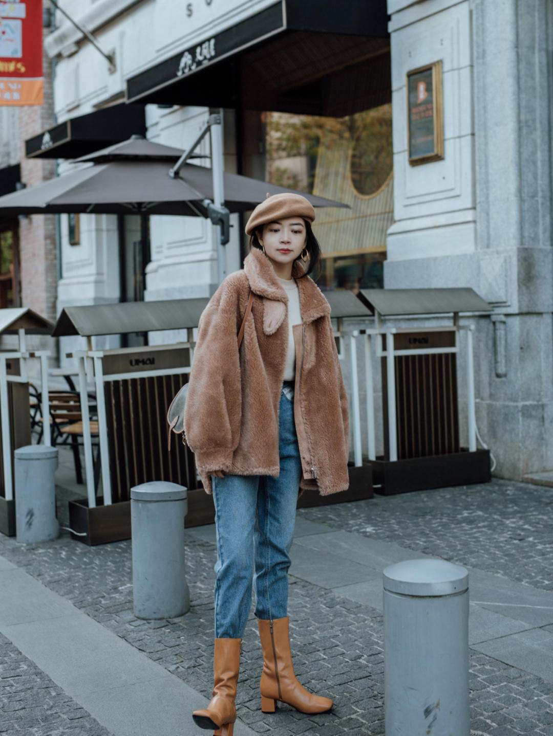 穿搭|冬季保暖穿搭还得看“泰迪绒外套”,时髦精致又有个性,美得高级