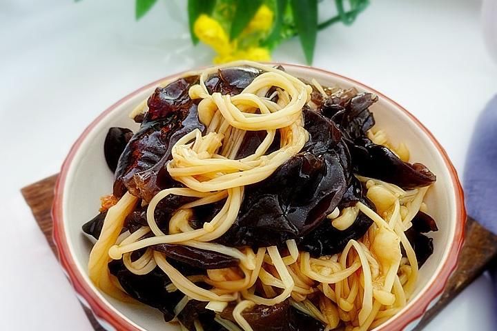 木耳|姐姐一入夏就这么吃，轮换着做，宽胃却瘦身，每天精力充沛心情好