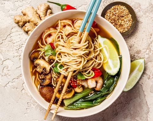 高血糖|血糖高是因为面条吃多了?提醒:稳定血糖,这3种食物尽量避免