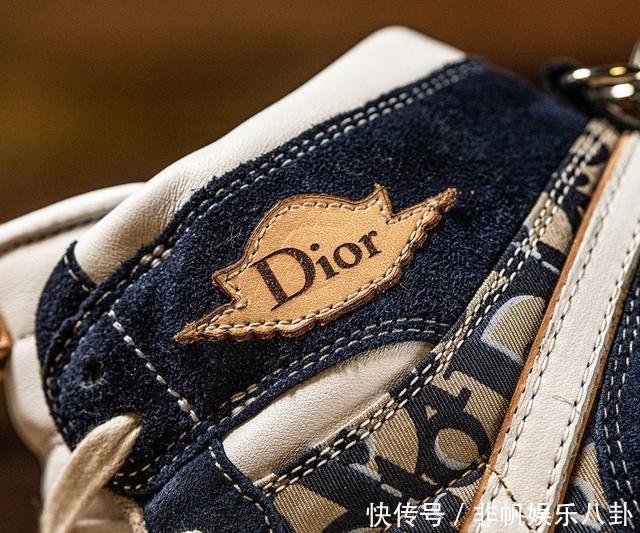 Dior x Dunk SB Low头一次见！这细节真把我看傻了