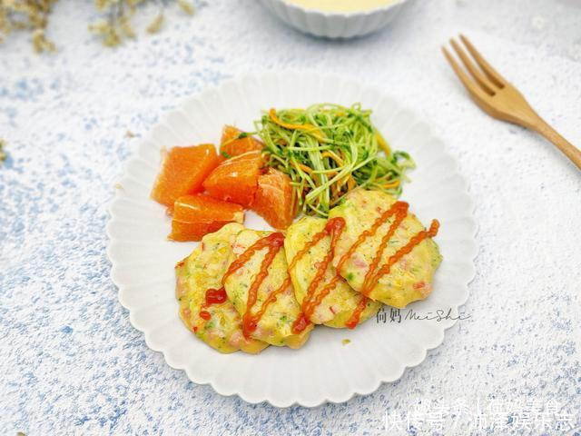  蔬菜|自从学会鸡蛋饼的做法，我家早餐没买过，营养好吃还解馋