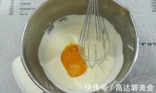 清流|在芝士蛋糕中算是一股清流,对蛋糕的回缩有很大的帮助,轻芝士蛋糕
